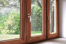 Finestra colore effetto legno
